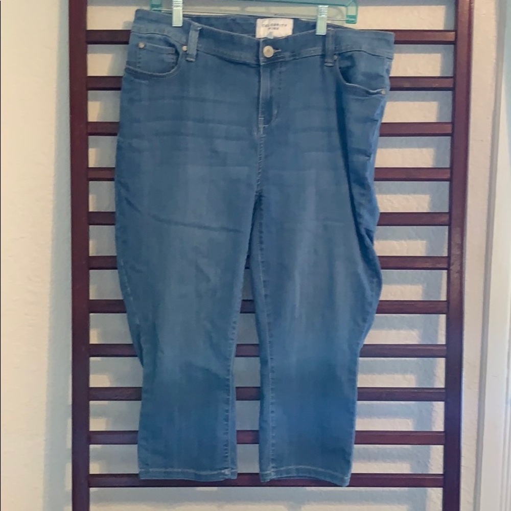 Celebrity Pink Crop Jeans